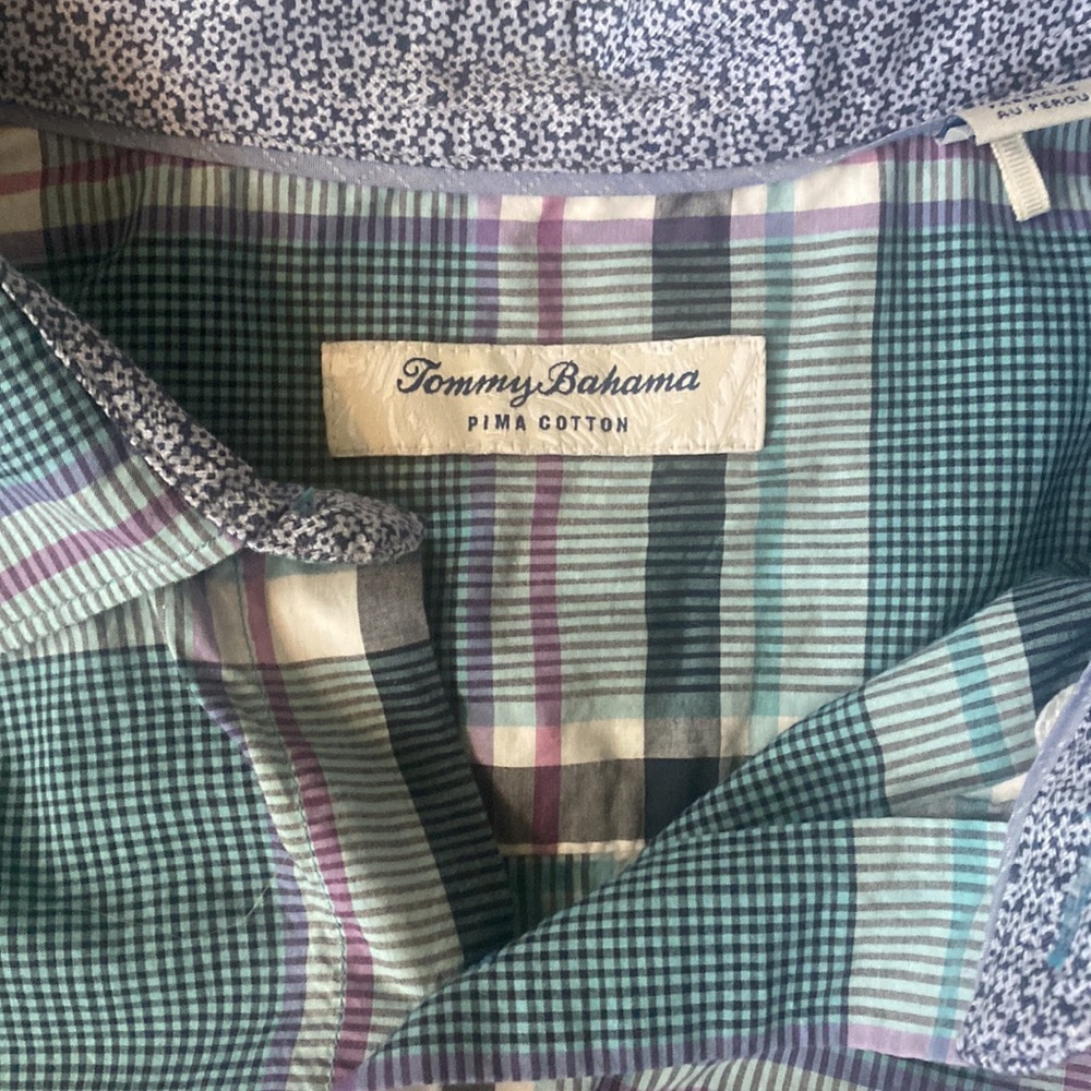 Tommy Bahamas button down - Picture 2 of 4